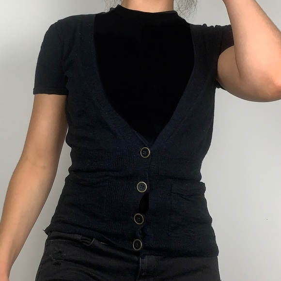 Pink Rose Black Short Slve V-Neck Button Cardigan - Picture 2 of 8